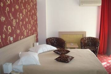 Фотографии Отель Hotel Dambovita г. Тырговиште (Румыния) №2 Фото Отель Hotel Dambovita г. Тырговиште 2