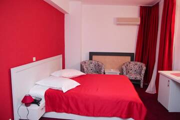Фотографии Отель Hotel Dambovita г. Тырговиште (Румыния) №3 Фото Отель Hotel Dambovita г. Тырговиште 3