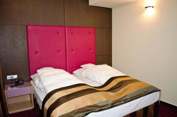 Фото номера Люкс Отель Hotel Tolea г. Тырговиште 2